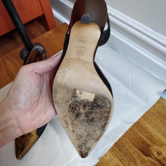 Vintage Kenneth Cole New York, 7.5, bronze gold stilletos - Picture 4 of 8